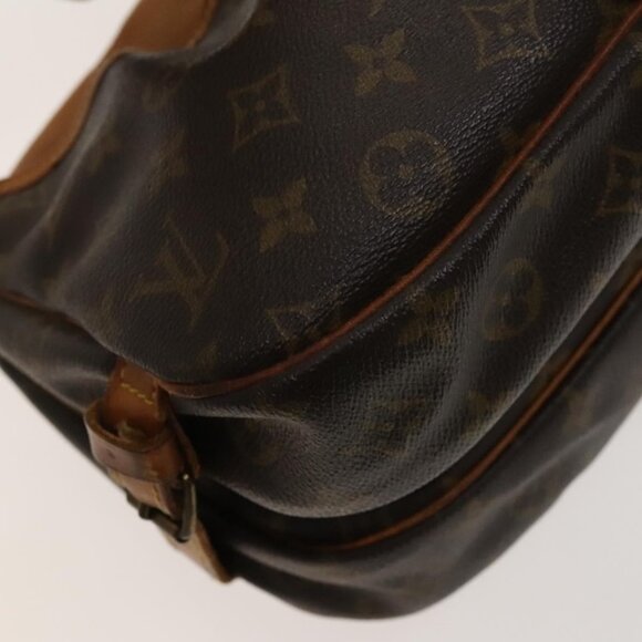 Authentic LOUIS VUITTON Monogram Saumur 30 Shoulder Bag M42256 LV - Picture 8 of 16